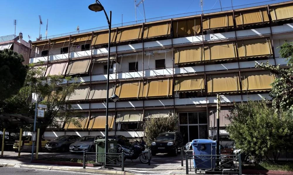 Αγία Βαρβάρα: Ξεκίνησε η δίκη της 15χρονης μητροκτόνου